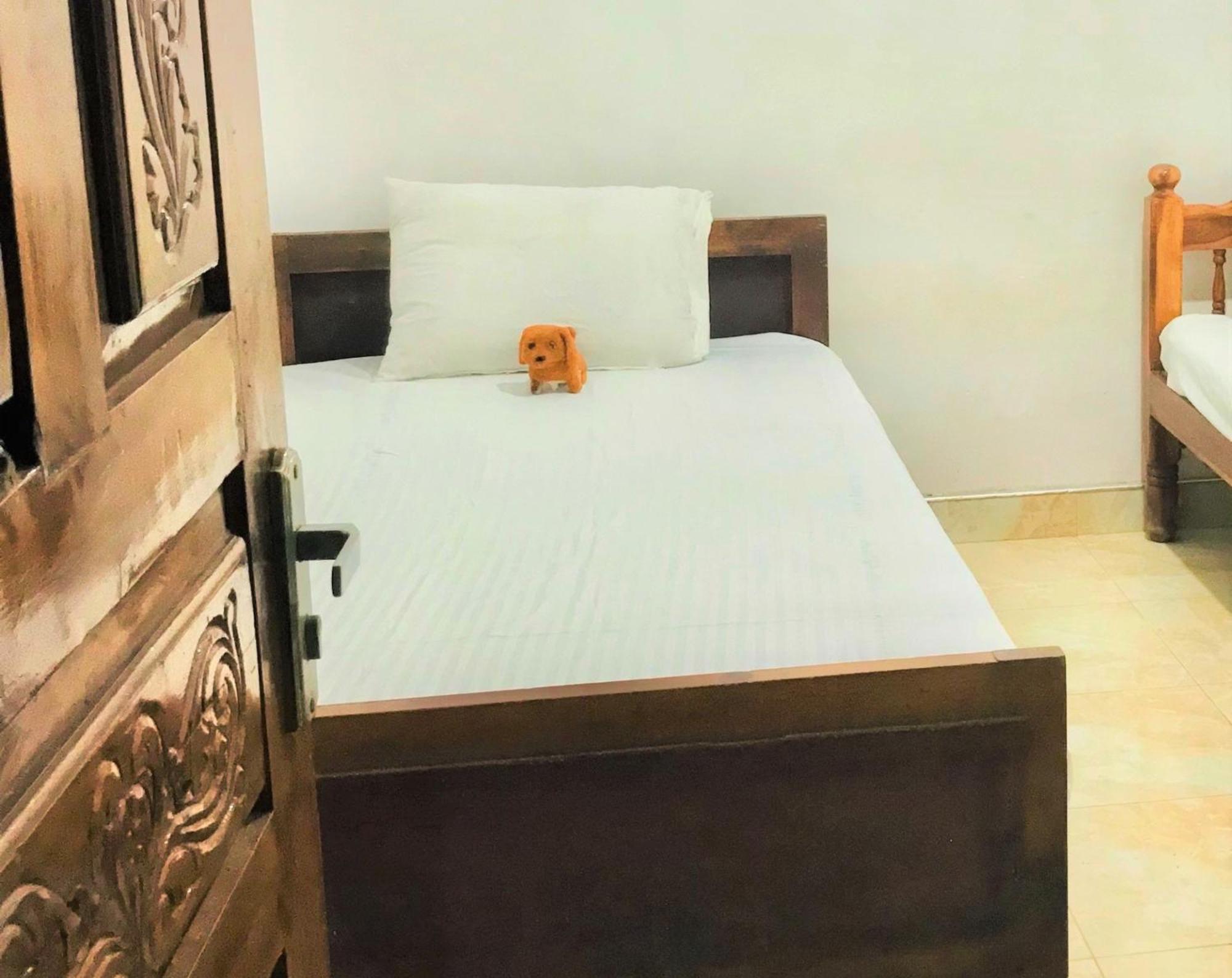 Grand Refuge Holiday Rooms Anuradhapura Bagian luar foto