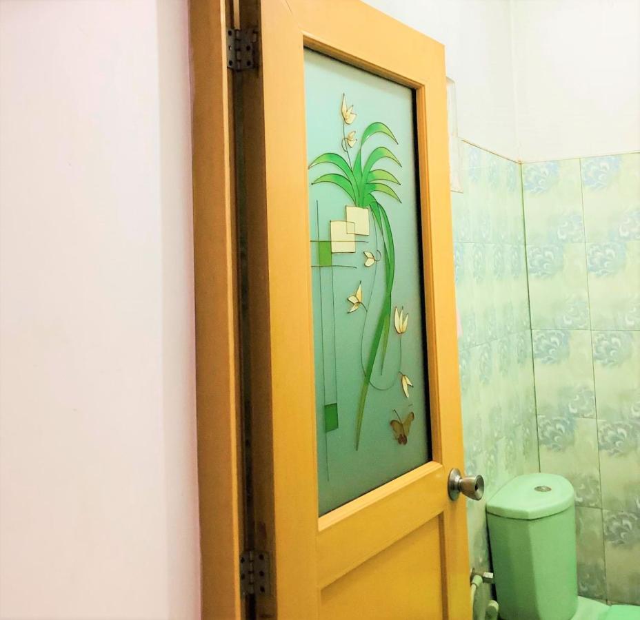 Grand Refuge Holiday Rooms Anuradhapura Bagian luar foto