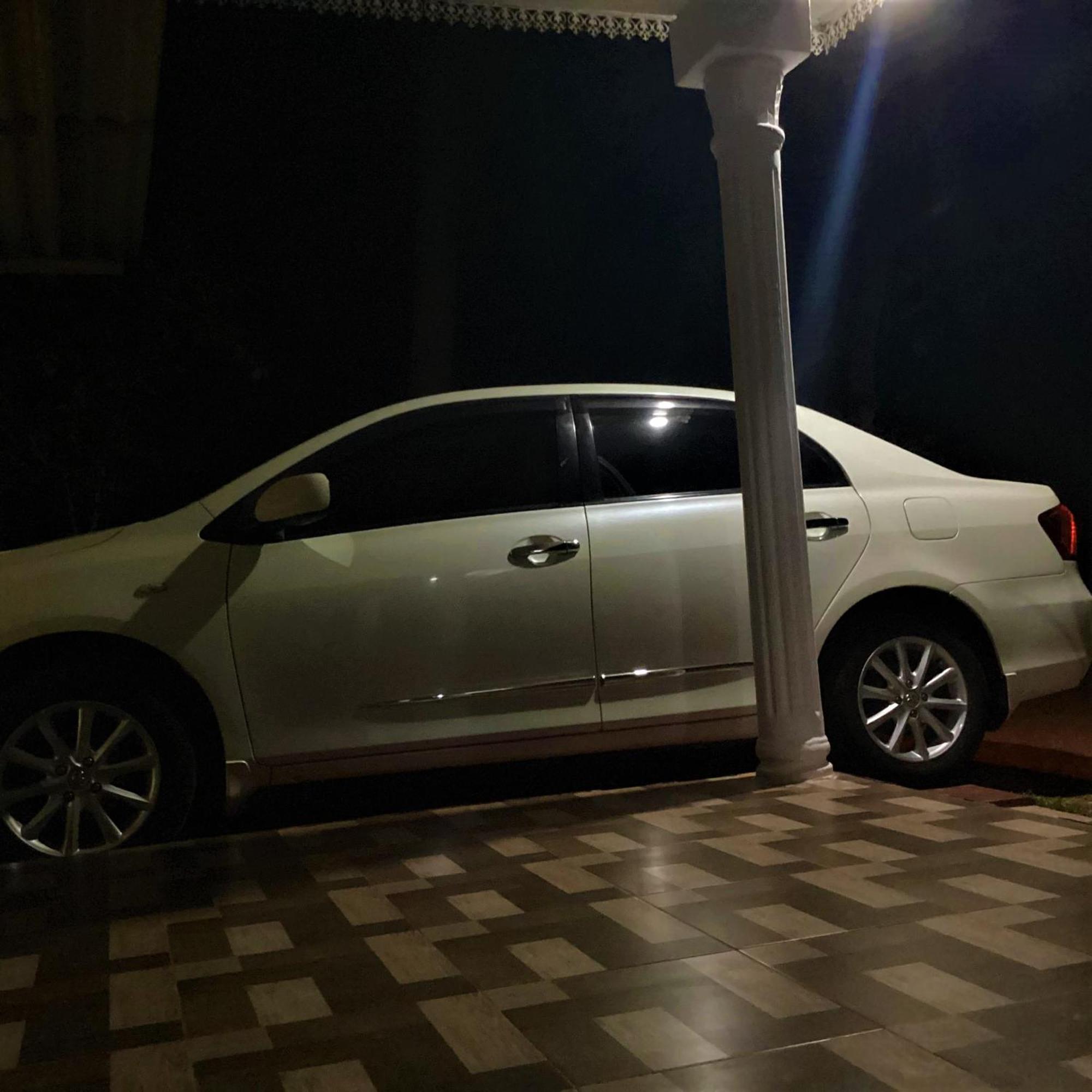Grand Refuge Holiday Rooms Anuradhapura Bagian luar foto